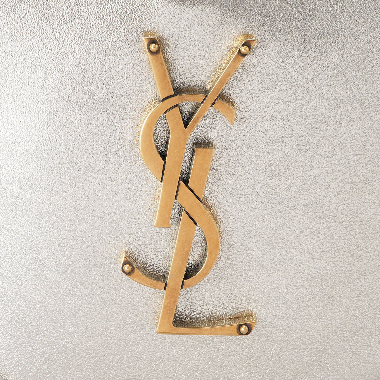 YVES SAINT LAURENT(USED)생로랑 584932 테슬 하트 클러치